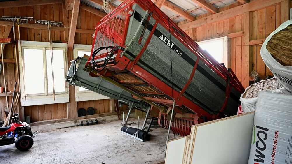 Dieser Ladewagen geriet aus dem Gleichgewicht und kam Mischa Hofer entgegen.