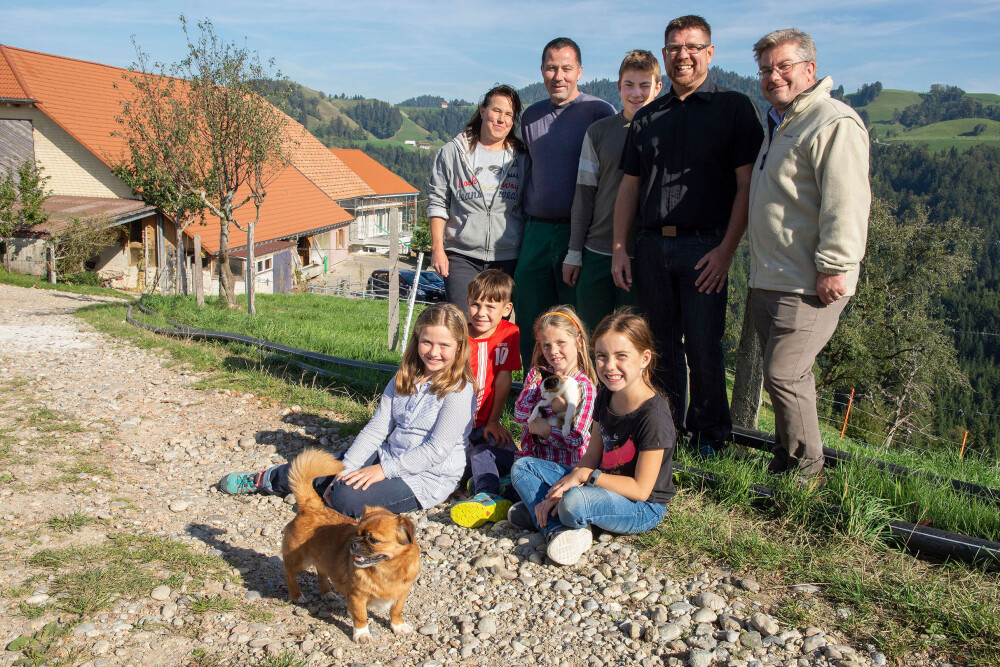 Kinder auf Projektbesuch